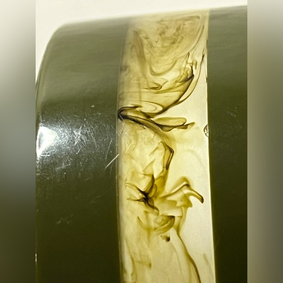 Vintage lucite acrylic olive green striped bangle bracelet moss like stripes - Picture 10 of 11